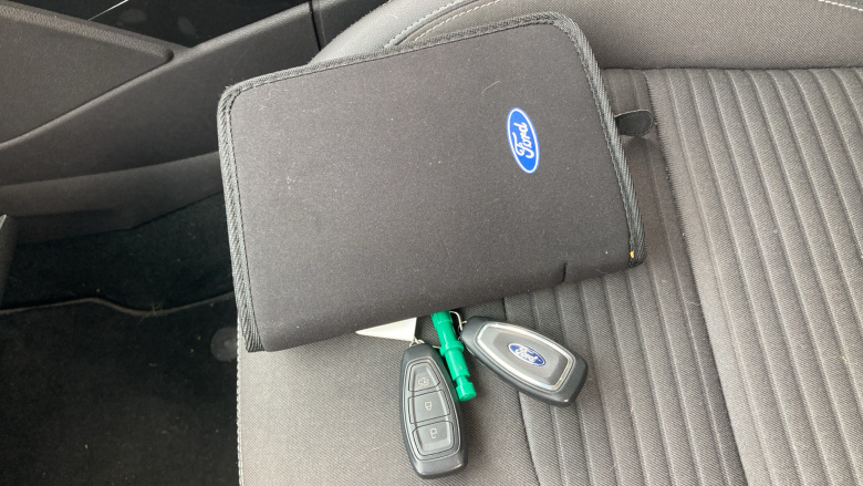 Ford Kuga 2.0 TDCi Titanium Edition 5dr 2WD Diesel Estate